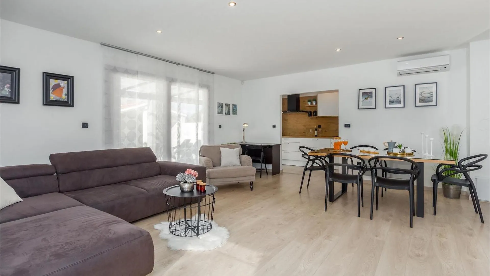 Villa Bonasera Sisan Holiday home